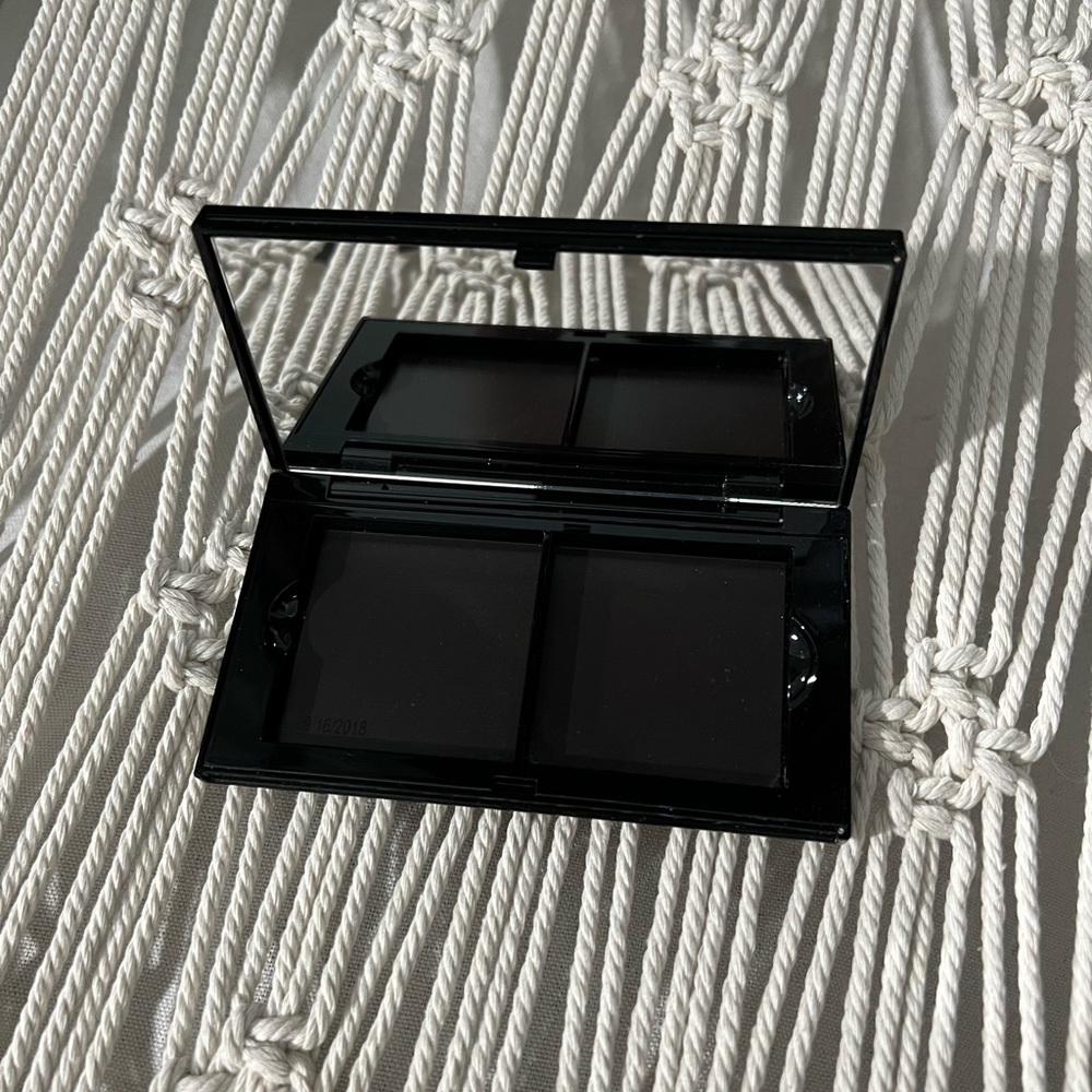 Cosmetic Case - Picture 2 of 2